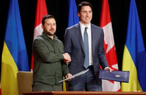2023-09-22T192439Z_88677918_RC2VD3A4L2TO_RTRMADP_3_UKRAINE-CRISIS-CANADA-ZELENSKIY-1024x665-1-300x195 Video News