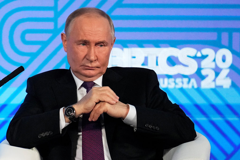 2024-10-18T103613Z_1061388036_RC2XMAA99X9X_RTRMADP_3_RUSSIA-BRICS-PUTIN-GROWTH-1024x683-1 Putin to Miss Brazil BRICS Summit Over ICC Arrest Warrant Concerns
