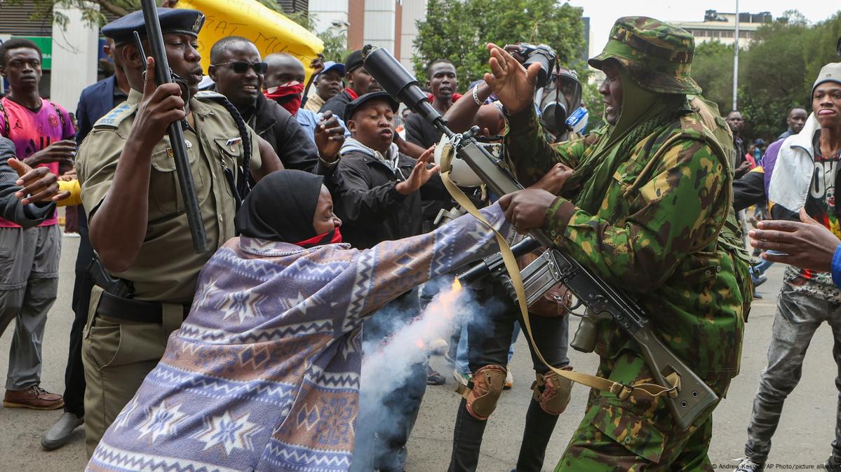 Kenya’s Deputy Police Chief Steps Aside Amid Probe into Blogger’s Death