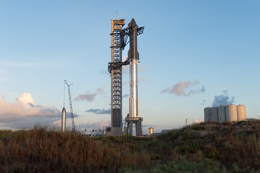 USA: World’s Largest SpaceX Starship Rocket Explodes During Test in South Texas